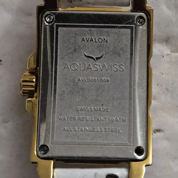 VINTAGE LADIES AQUASWISS AVALON IN GOLD AND CERAMIC WHITE - Picture 2 of 8